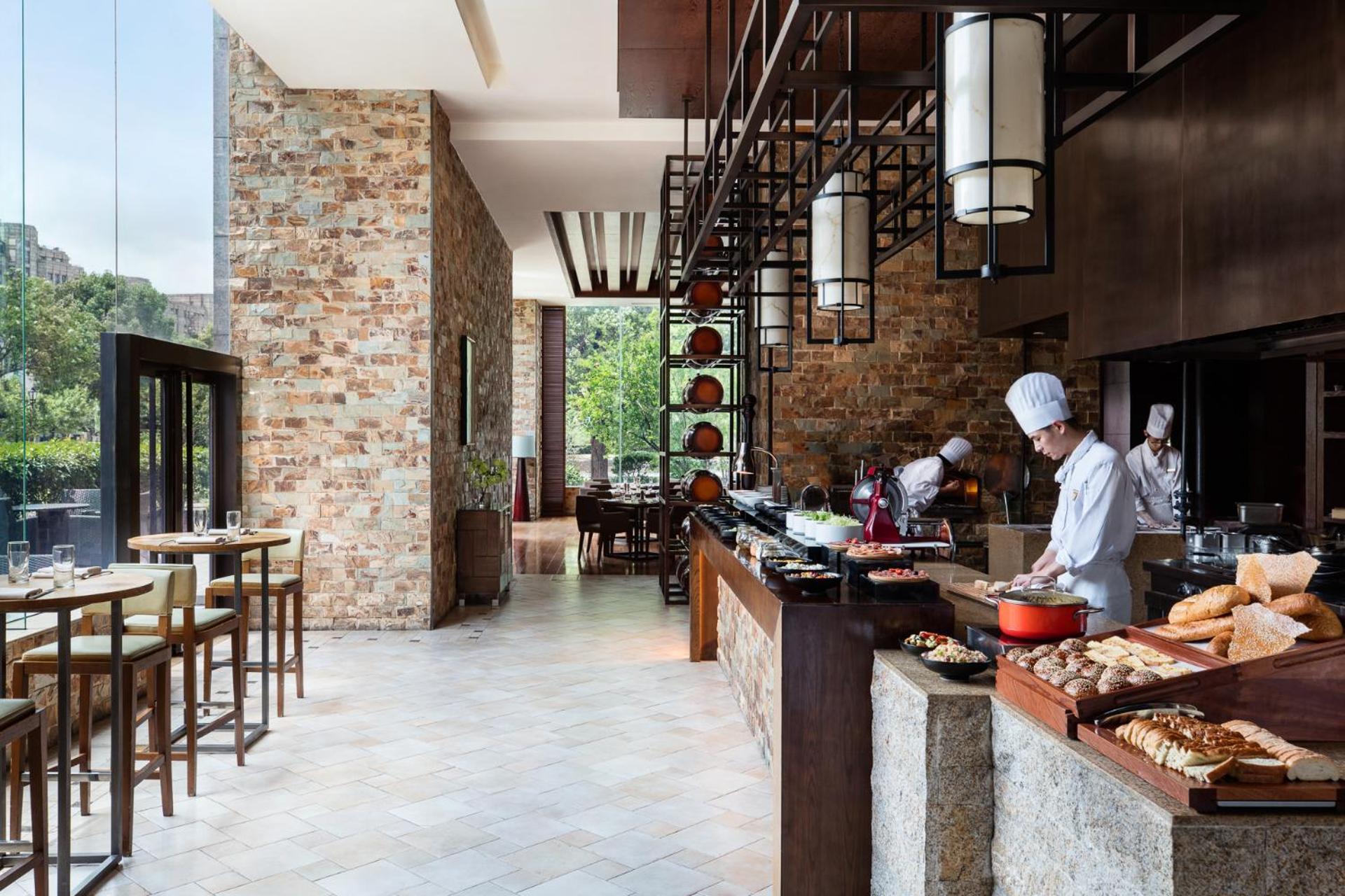 Shanghai Marriott Hotel Pudong East Bagian luar foto