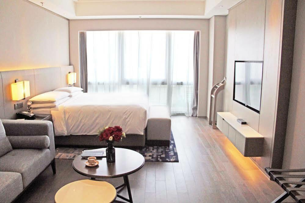 Shanghai Marriott Hotel Pudong East Bagian luar foto